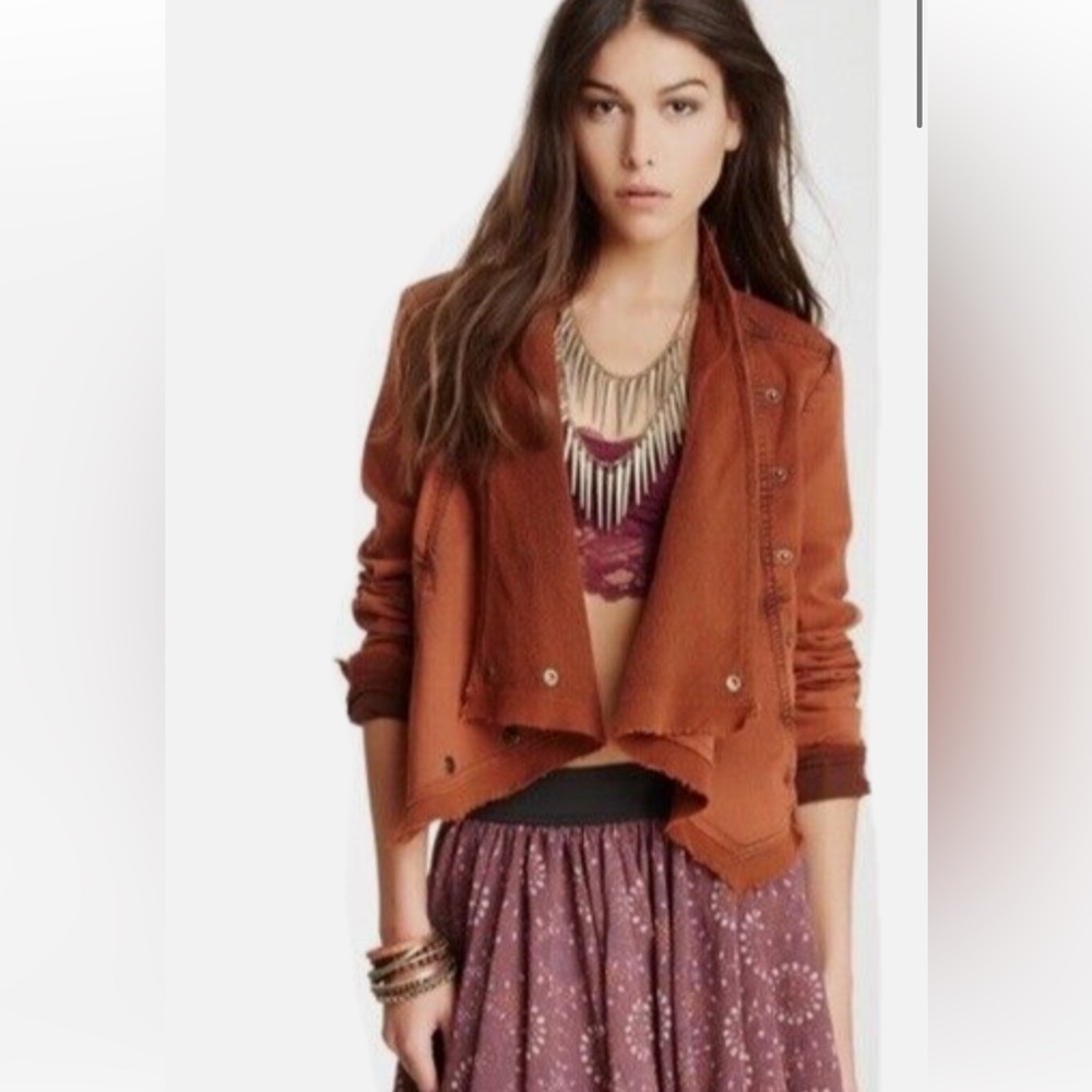 Free People Collapsing Twill Raw Edge Jacket in Color Henna XS Retail $168 EUC